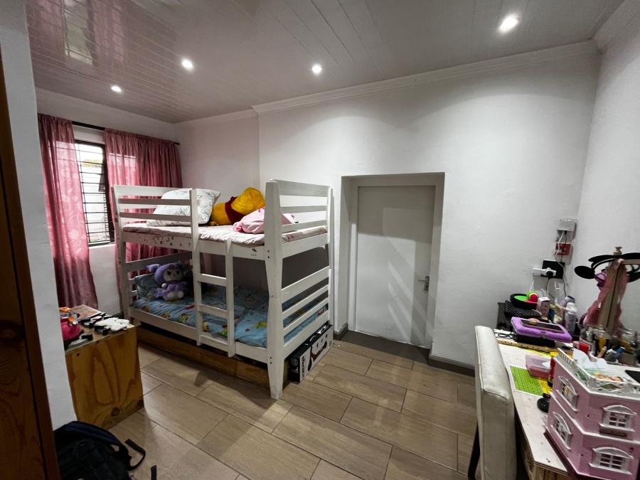 3 Bedroom Property for Sale in Hazendal Western Cape